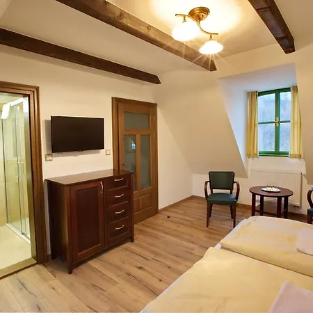 Magnolia Банска-Штьявница