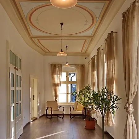 Magnolia Banska Stiavnica
